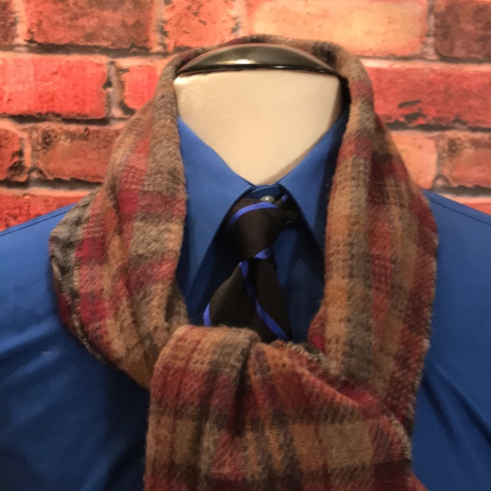 Polo by Ralph Lauren Men's Reversible Wool Scarf - Picture 8 of 16